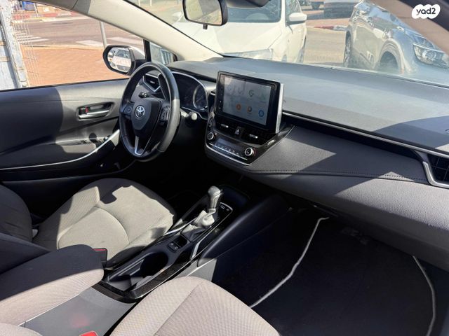 טויוטה קורולה