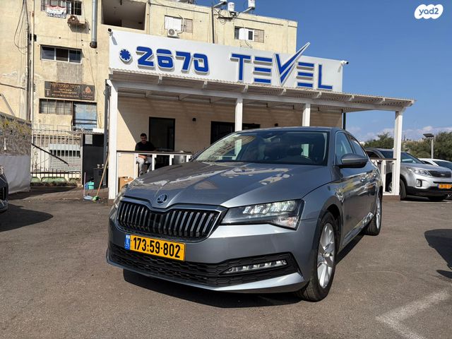מודעת רכב סקודה סופרב