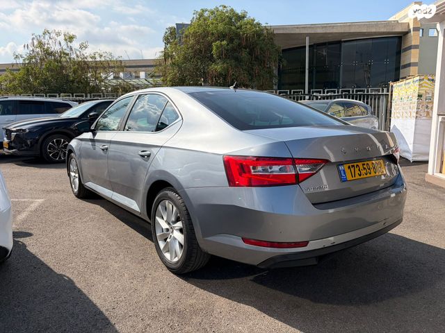 סקודה סופרב