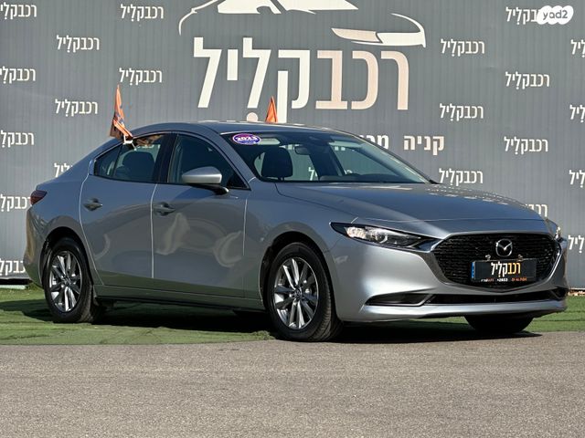 מודעת רכב מאזדה 3