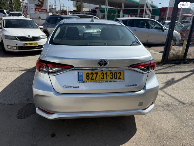 טויוטה קורולה