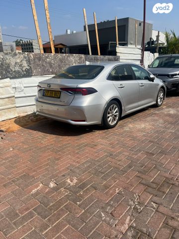 טויוטה קורולה