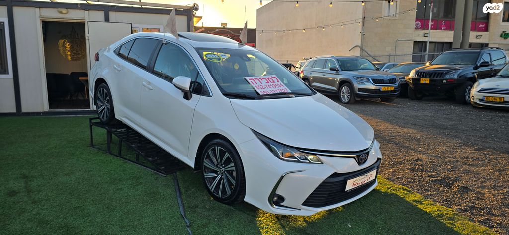 טויוטה קורולה