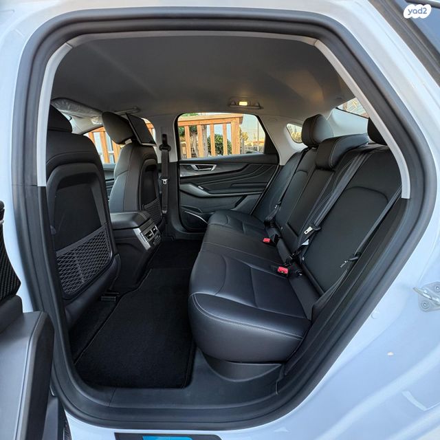 אי.וי איזי  Limo