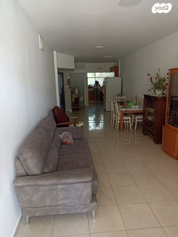 דו משפחתי, דרך משה דיין 126, ביצרון ורמת ישראל, תל אביב יפו