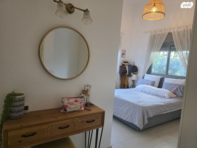 דירת גן, אהבת אדם 83, שרונה, כפר יונה