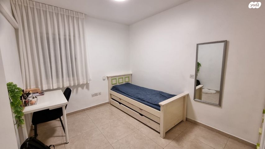 דירת גן, יגאל אלון 10, רמות, ירושלים