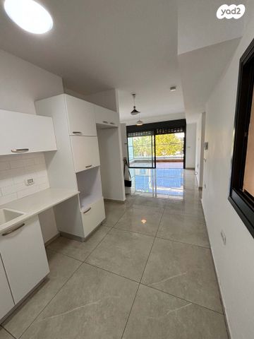 דירת גן, ד"ר משה סנה 17, שאר העיר, מודיעין מכבים רעות