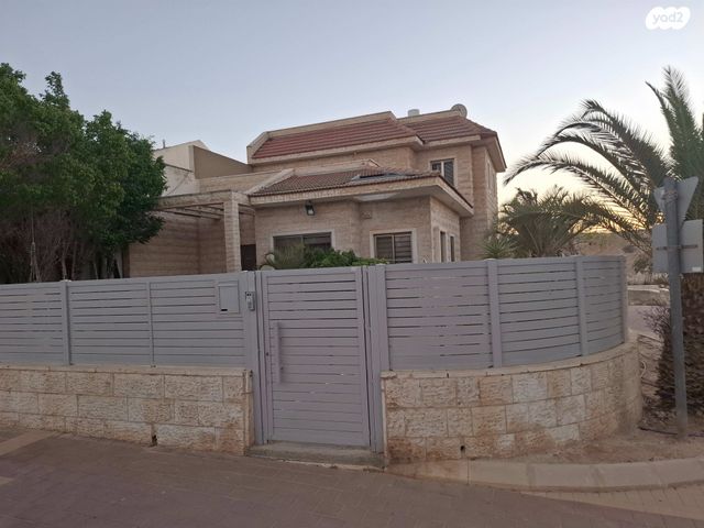 אברהם אבן שושן 111