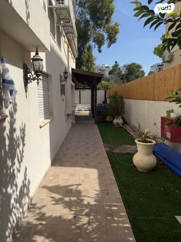 דירת גן, הדקלים 15, אלונים, קרית אתא