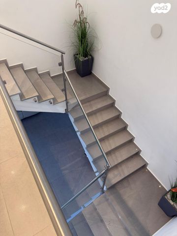 דו משפחתי, יוסי בנאי 25, פסגות אפק, ראש העין