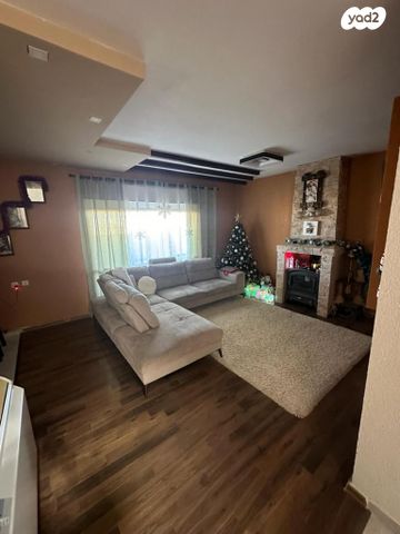 דו משפחתי, עורב 35, מעוף, ערד