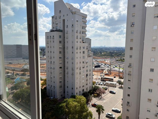 דירה, שדרות גולדה מאיר 20, קרית נורדאו, נתניה