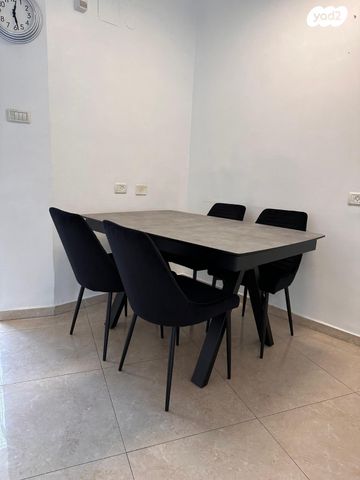 דירת גן, יגאל אלון 10, רמות, ירושלים