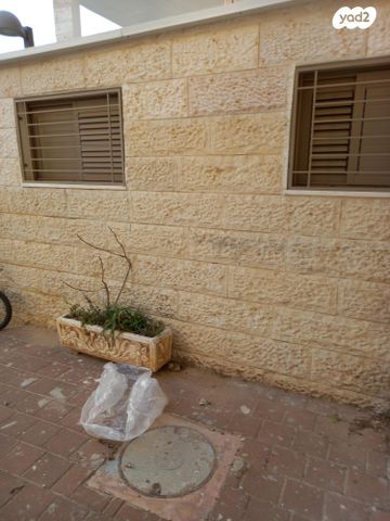 רבן יוחנן בן זכאי 73