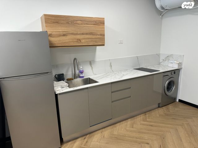 דוד סחרוב 19