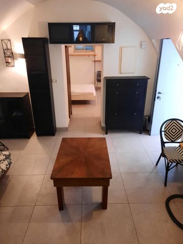 דירה, הגנים 10, המושבה הגרמנית, חיפה