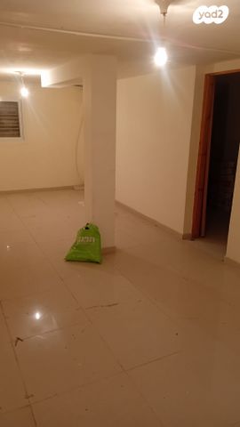 א.י. שחראי 31