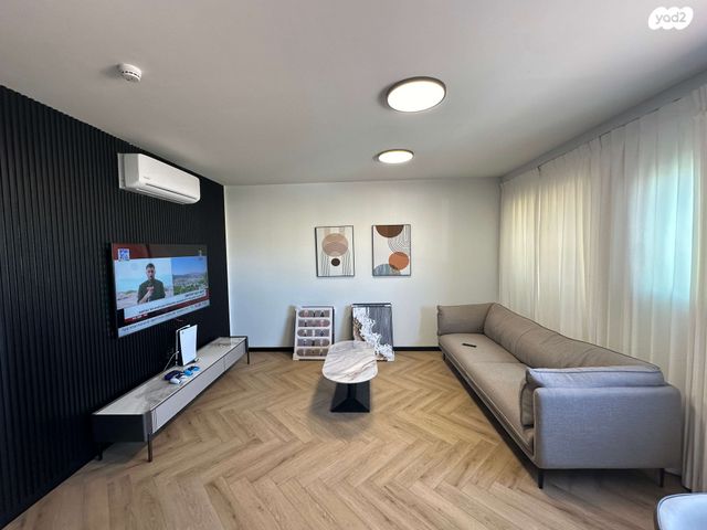 דירה, דוד סחרוב 19, מב"ת מערב, אזור תעשייה חדש, ראשון לציון