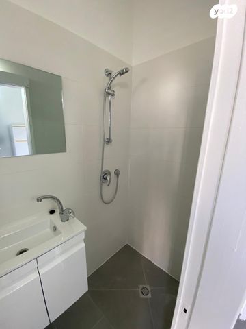 דירה, העצמאות 27, מרכז העיר, סביניה, הוותיקה, קרית ביאליק