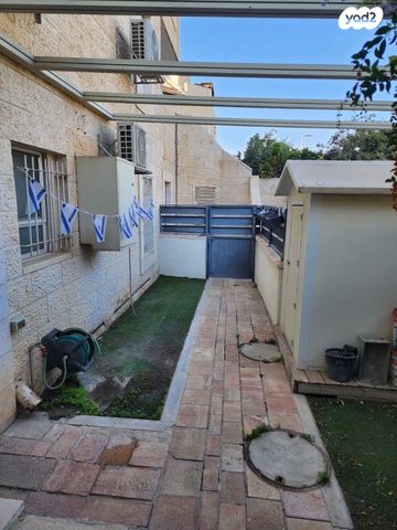 דירת גן, משה רחמילביץ' 116, פסגת זאב, ירושלים