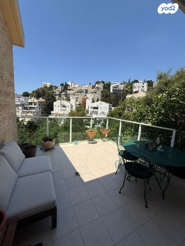 גג/ פנטהאוז, אלכסנדר ינאי, כרמליה, חיפה