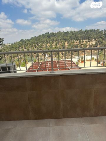 דירה, שמריהו לוין 4, קרית היובל, ירושלים