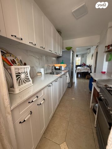 דירה, שדרות בגין 2, כפר יונה