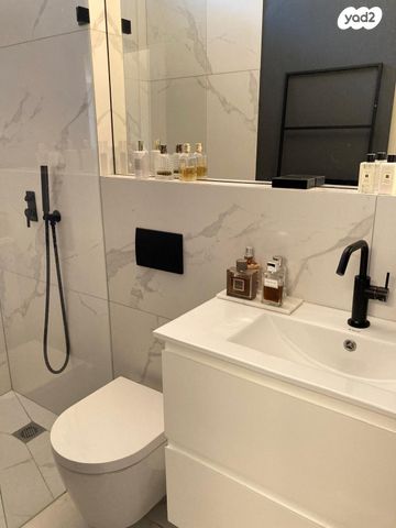 בית פרטי/ קוטג', ועידת קטוביץ', תל אביב יפו