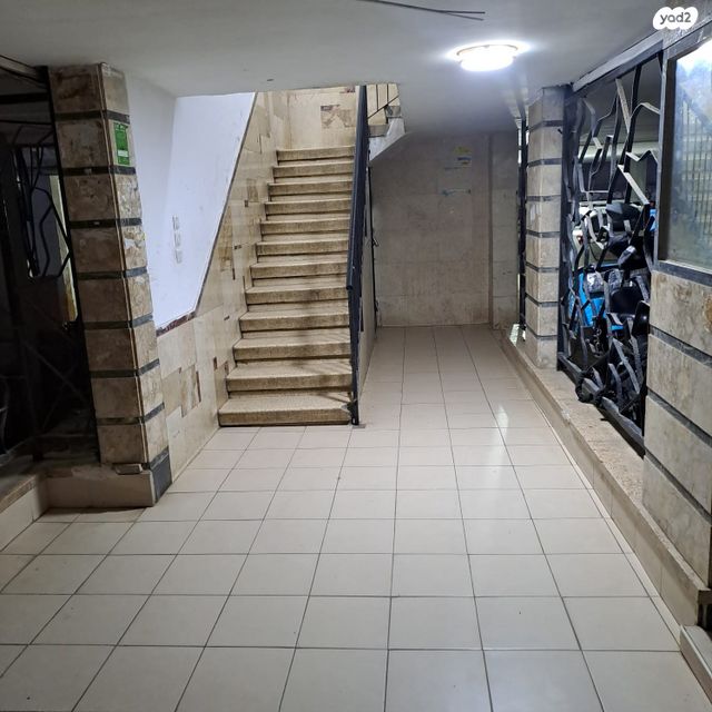 דירה, יחזקאל דנין, לב העיר, בת ים