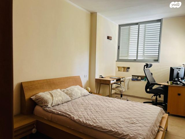 דירה, שלמה קפלנסקי, רמז, מערב ותיק, ראשון לציון