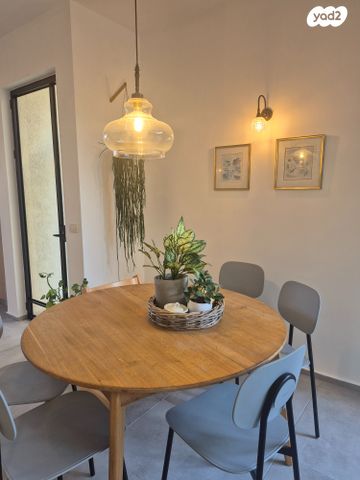 בית פרטי/ קוטג', עמק החולה, קדימה צורן