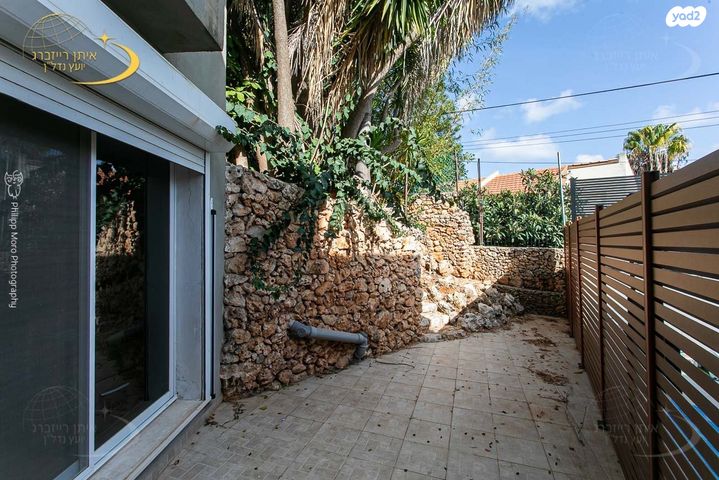 דו משפחתי, פרנק פלג, הוד הכרמל, דניה, חיפה