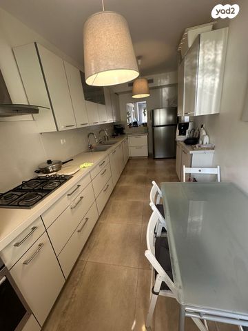 דירה, שמריהו לוין 4, קרית היובל, ירושלים