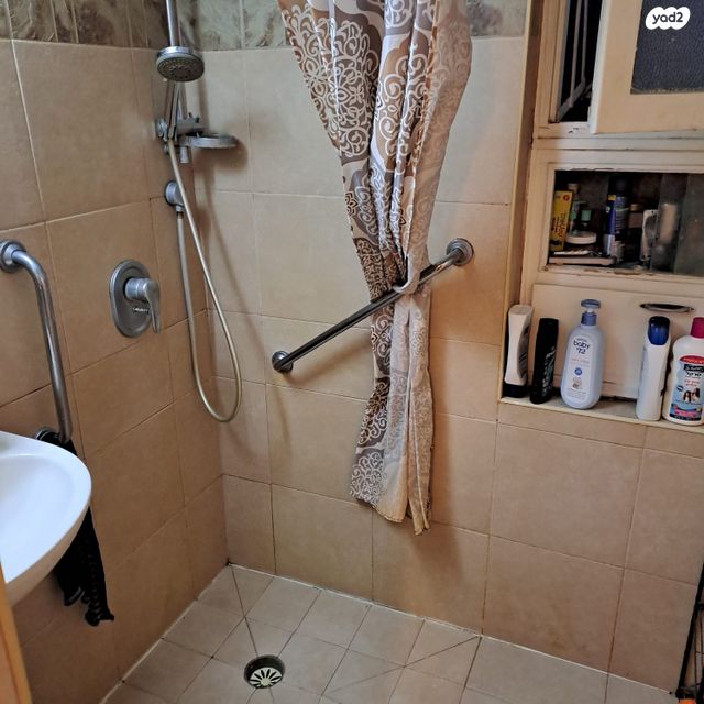 דירה, יחזקאל דנין, לב העיר, בת ים