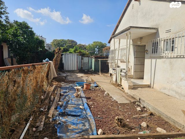 דו משפחתי, אסף שמחוני 38, גבעה א', שביט, קרית אתא