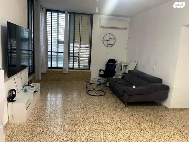 דירה, ציזלינג, קרית חיים מזרחית, חיפה