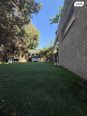 דו משפחתי, אדיר, רעות, מודיעין מכבים רעות