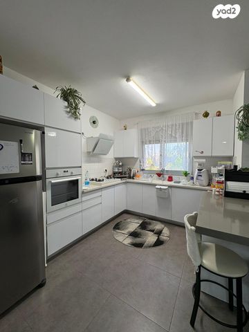 דירה, שדרות השיטה 33, אופקים