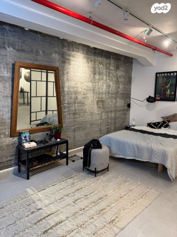 דירה, שדרות המגינים 46, שער פלמר, תחנת רכבת השמונה, חיפה