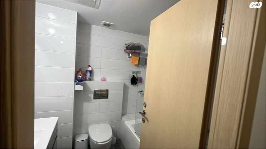 דירה, הרב ניסנבאום, בת ים