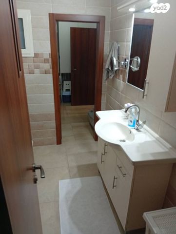 דירה, פעמונית, יפו ד', גבעת התמרים, תל אביב יפו