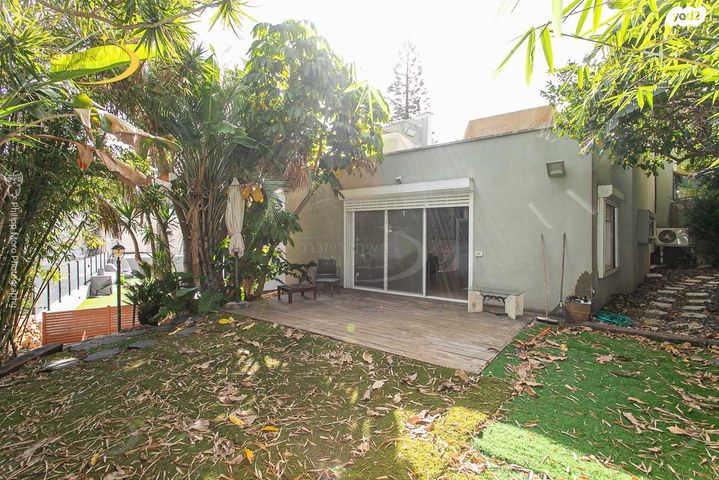 דו משפחתי, פרנק פלג, הוד הכרמל, דניה, חיפה