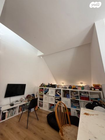 דו משפחתי, אדיר, רעות, מודיעין מכבים רעות