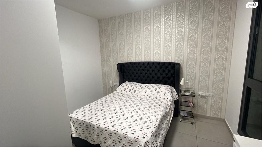 דירה, הרב ניסנבאום, בת ים