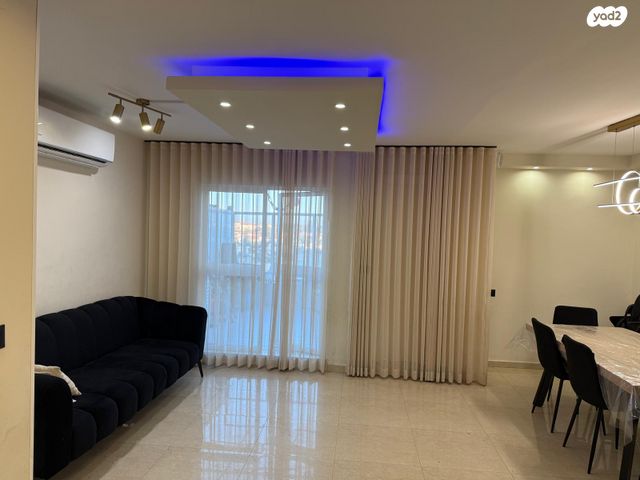 דירה, התאנה, המכבים, גבעת זאב