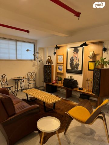 דירה, שדרות המגינים 46, שער פלמר, תחנת רכבת השמונה, חיפה