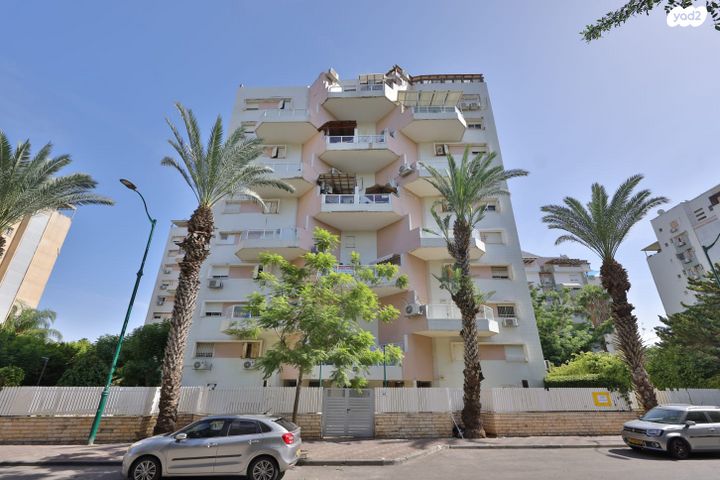 דירה, חיים 48, קרית ביאליק