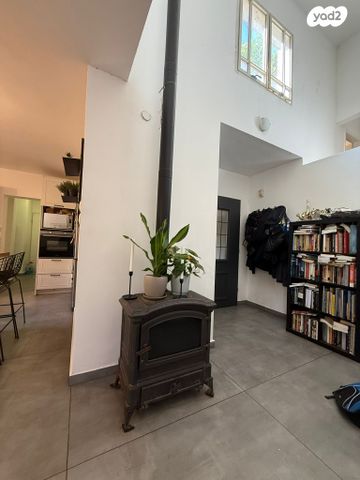 דו משפחתי, אדיר, רעות, מודיעין מכבים רעות