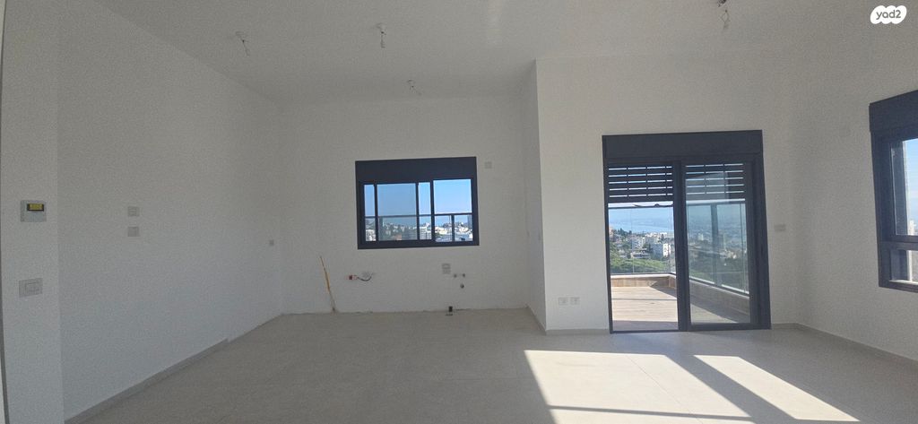 גג/ פנטהאוז, יותם, שמבור, חיפה